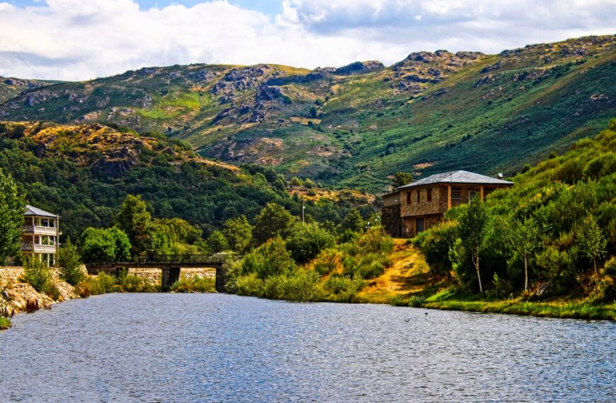 What to Check Before Renovating a Galician Stone House