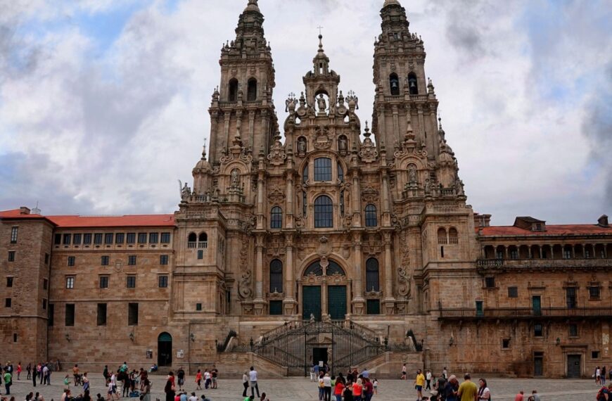 Cathedral of Santiago de Compostela: History, Architecture & Visitor Tips