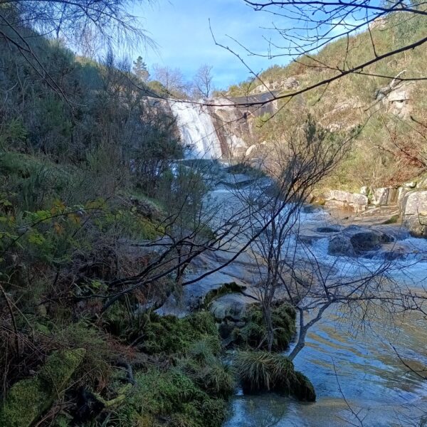 Hiking – Pozas de Melón and the Tourón Waterfall