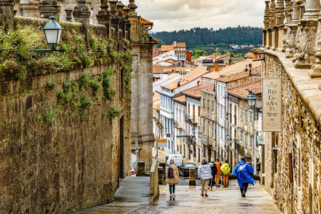 August in Galicia: Tourists,…