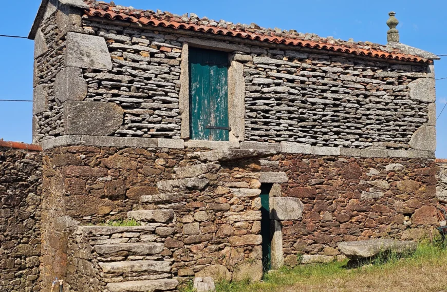 Why Do Galician Villages Have Old Stone Washhouses?